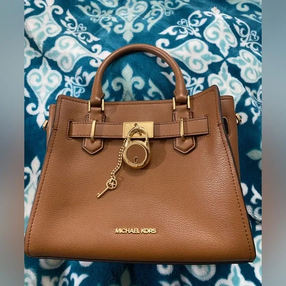 Michael Kors Hamilton Handbag. - Picture 1 of 8